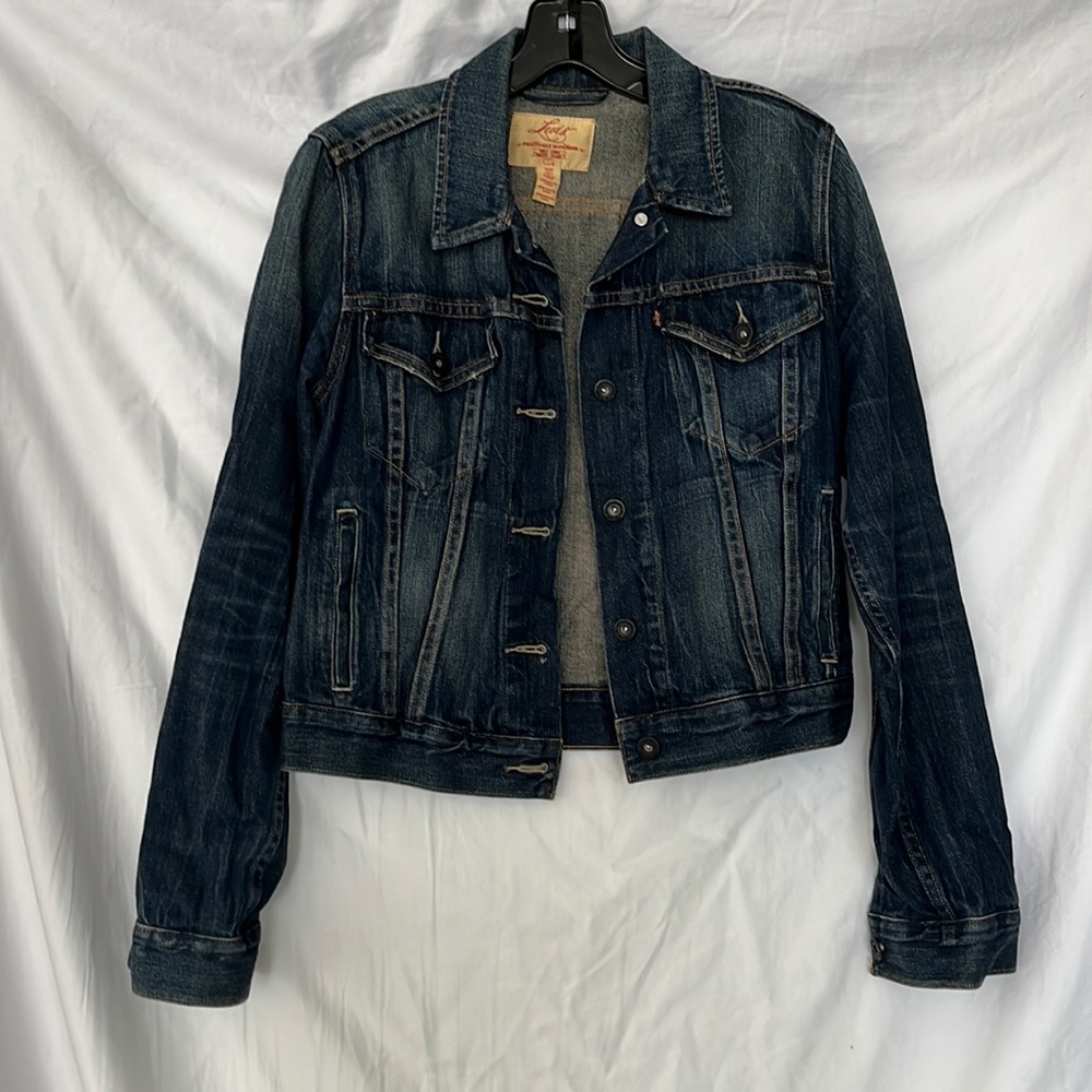 Levi’s - Denim Jacket - size M